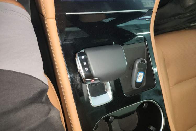 Used Li Auto ONE 2021 Extended-Range 6-Seater Version Gear Lever