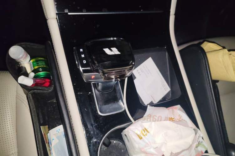 Used Li Auto ONE 2021 Extended-Range 6-Seater Version Gear Lever