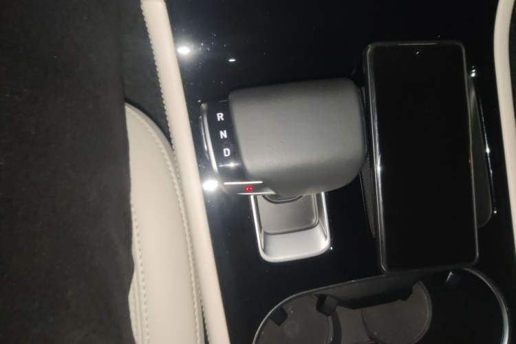 Used Li Auto ONE 2021 Extended-Range 6-Seater Version Gear Lever
