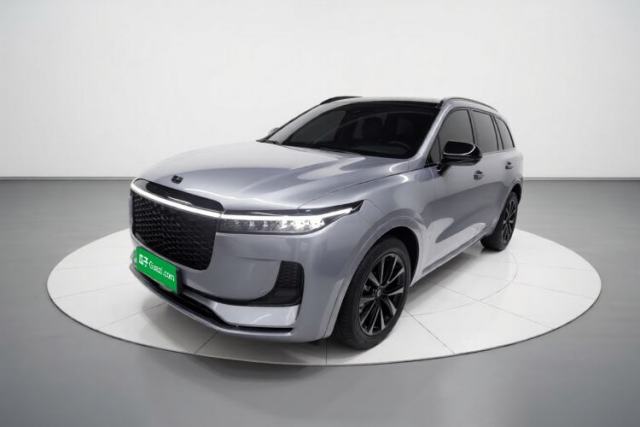 Ojetý Li Auto ONE 2021 Extended-Range 6-Seater Version
