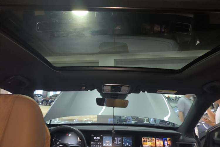 Used Li Auto ONE 2021 Extended-Range 6-Seater Version Headliner