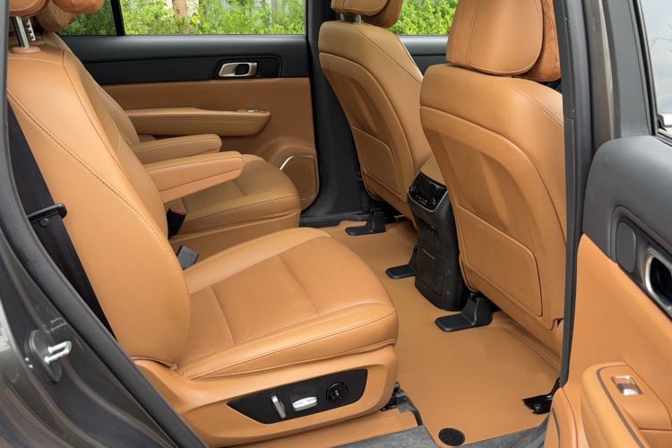 Used Li Auto ONE 2021 Extended-Range 6-Seater Version Interior 1