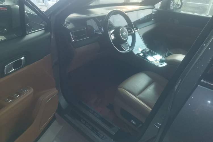 Used Li Auto ONE 2021 Extended-Range 6-Seater Version Interior 3