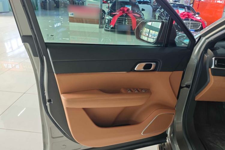 Used Li Auto ONE 2021 Extended-Range 6-Seater Version Interior 9