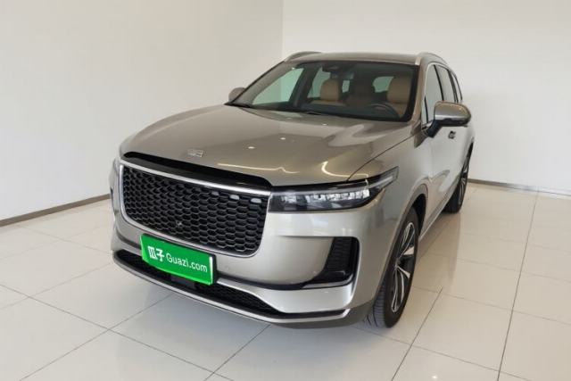 Ojetý Li Auto ONE 2021 Extended-Range 6-Seater Version