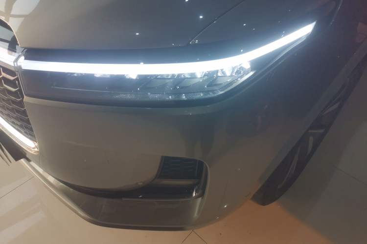 Used Li Auto ONE 2021 Extended-Range 6-Seater Version Left Front Headlight