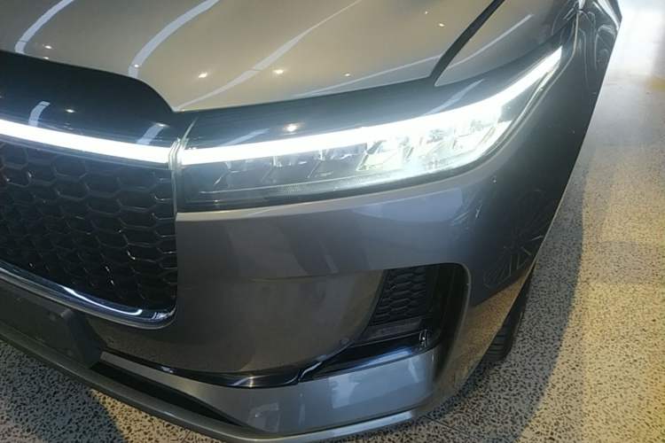 Used Li Auto ONE 2021 Extended-Range 6-Seater Version Left Front Headlight