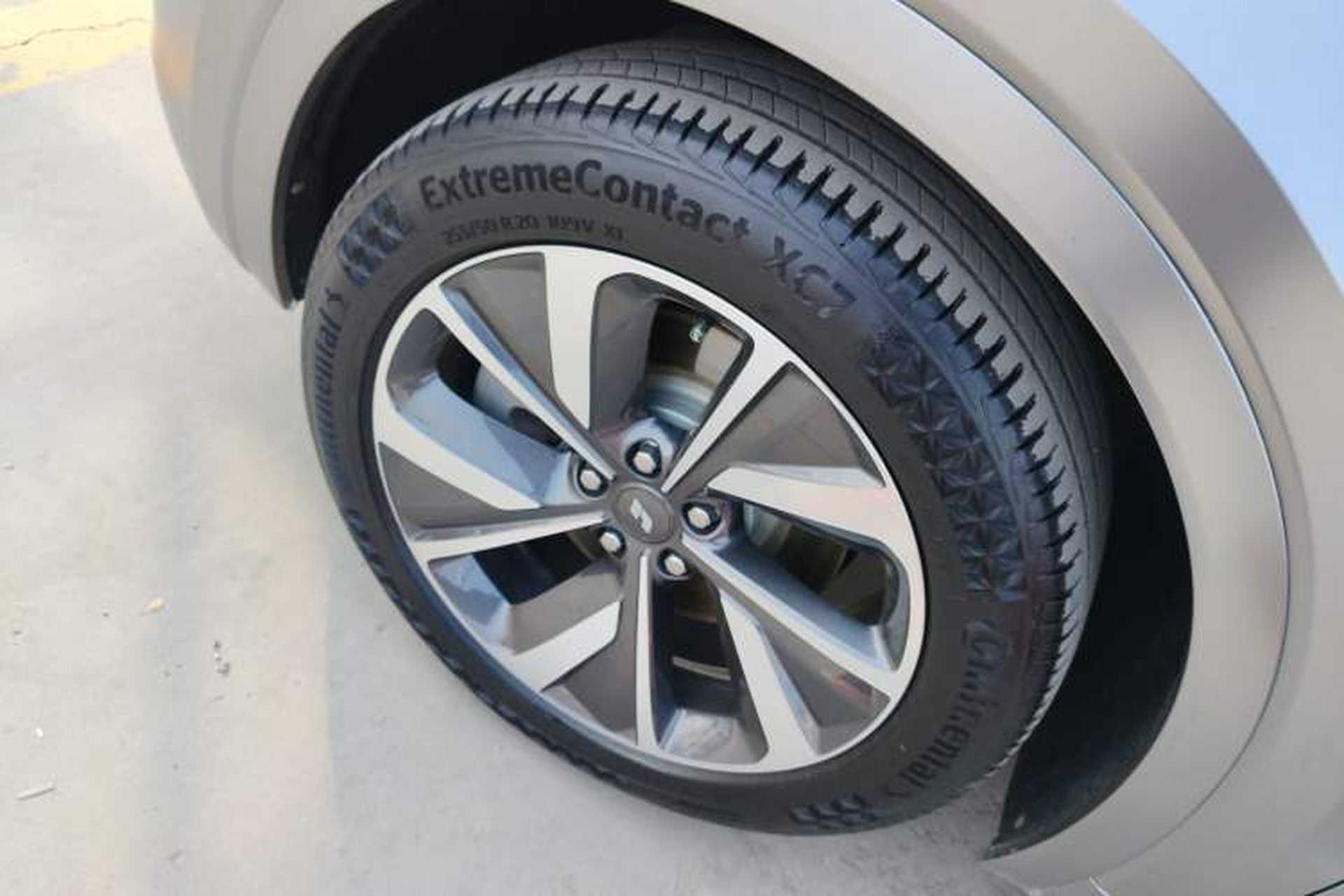 Used Li Auto ONE 2021 Extended-Range 6-Seater Version Left Front Wheel Hub