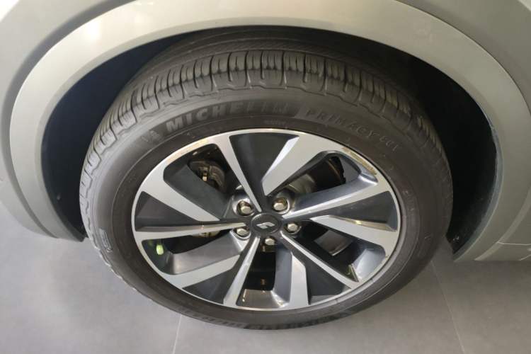 Used Li Auto ONE 2021 Extended-Range 6-Seater Version Left Front Wheel Hub