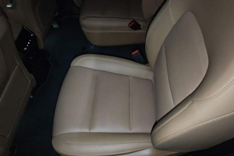 Used Li Auto ONE 2021 Extended-Range 6-Seater Version Left Rear Seat
