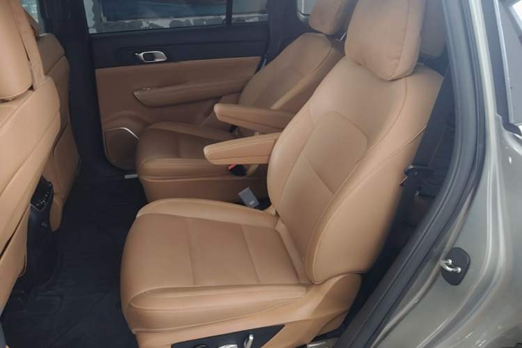 Used Li Auto ONE 2021 Extended-Range 6-Seater Version Left Rear Seat
