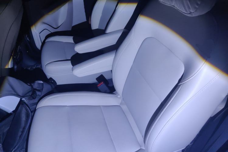Used Li Auto ONE 2021 Extended-Range 6-Seater Version Left Rear Seat