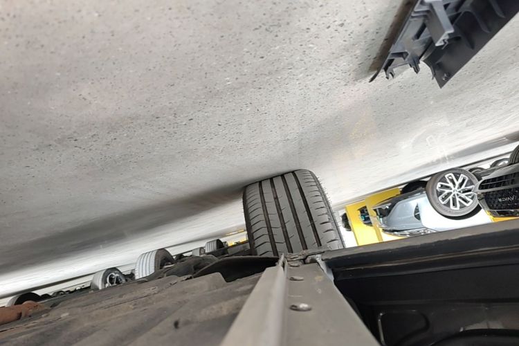 Used Li Auto ONE 2021 Extended-Range 6-Seater Version Left Side Sill