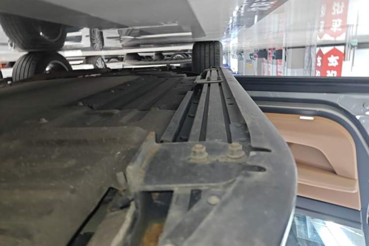 Used Li Auto ONE 2021 Extended-Range 6-Seater Version Left Side Sill