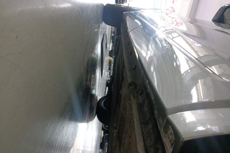 Used Li Auto ONE 2021 Extended-Range 6-Seater Version Left Side Sill