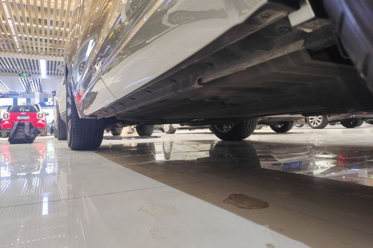 Used Li Auto ONE 2021 Extended-Range 6-Seater Version Left Side Sill