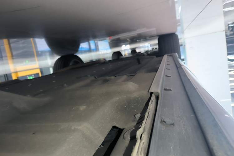 Used Li Auto ONE 2021 Extended-Range 6-Seater Version Left Side Sill