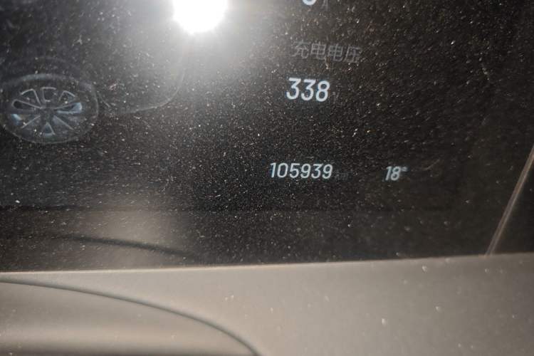 Used Li Auto ONE 2021 Extended-Range 6-Seater Version Odometer Close Up