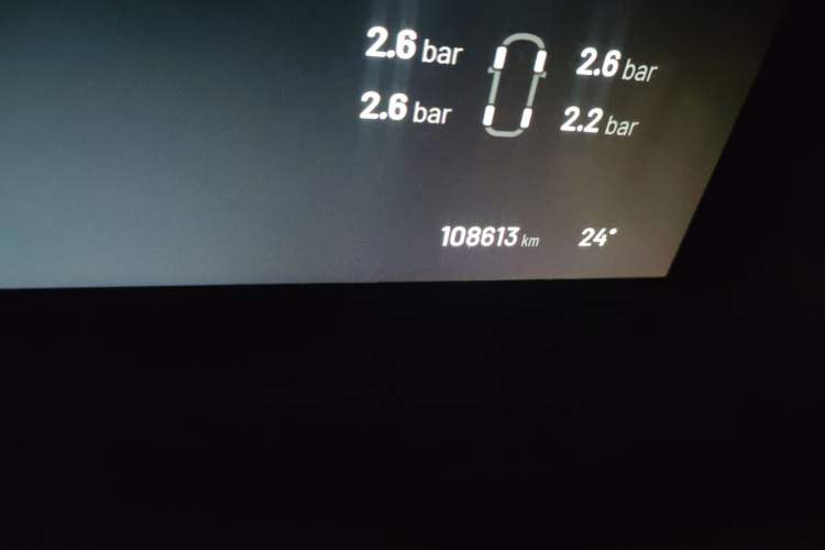 Used Li Auto ONE 2021 Extended-Range 6-Seater Version Odometer Close Up