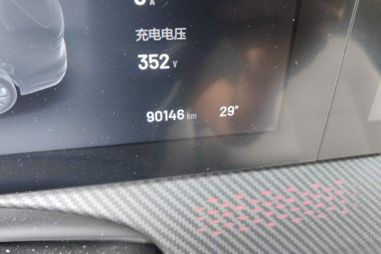 Used Li Auto ONE 2021 Extended-Range 6-Seater Version Odometer Close Up
