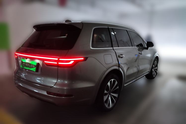Used Li Auto ONE 2021 Extended-Range 6-Seater Version Rear Right 45 Deg