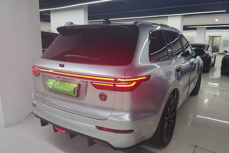 Used Li Auto ONE 2021 Extended-Range 6-Seater Version Rear Right 45 Deg