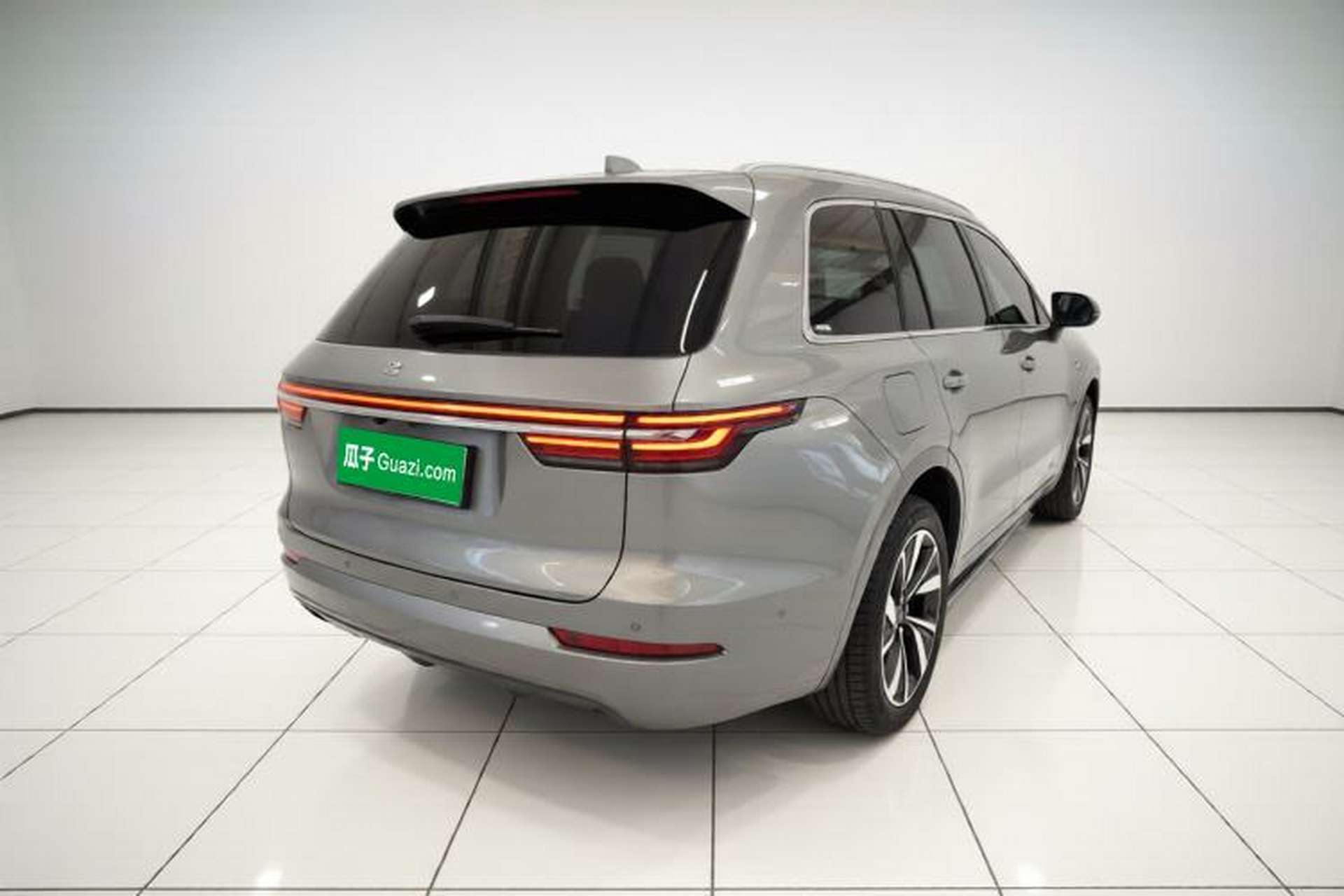Used Li Auto ONE 2021 Extended-Range 6-Seater Version Rear Right 45 Deg