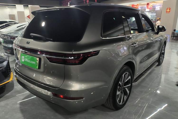 Used Li Auto ONE 2021 Extended-Range 6-Seater Version Rear Right 45 Deg