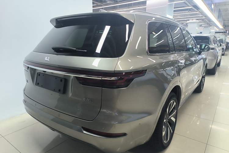 Used Li Auto ONE 2021 Extended-Range 6-Seater Version Rear Right 45 Deg