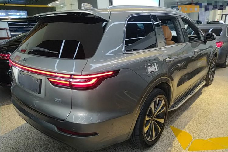 Used Li Auto ONE 2021 Extended-Range 6-Seater Version Rear Right 45 Deg