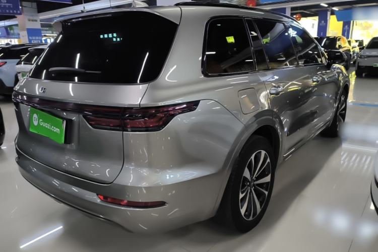 Used Li Auto ONE 2021 Extended-Range 6-Seater Version Rear Right 45 Deg
