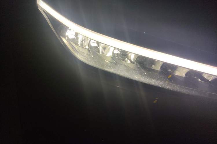 Used Li Auto ONE 2021 Extended-Range 6-Seater Version Right Front Headlight