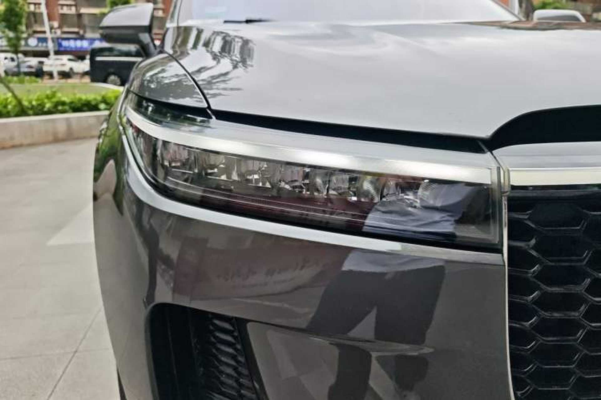 Used Li Auto ONE 2021 Extended-Range 6-Seater Version Right Front Headlight