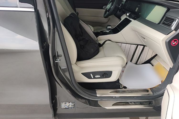 Used Li Auto ONE 2021 Extended-Range 6-Seater Version Right Front Seat