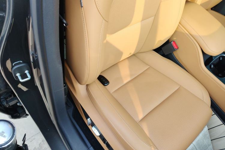 Used Li Auto ONE 2021 Extended-Range 6-Seater Version Right Front Seat