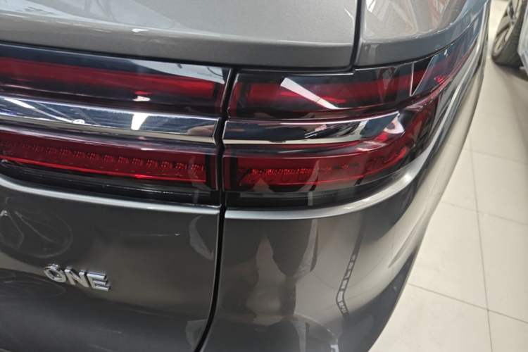 Used Li Auto ONE 2021 Extended-Range 6-Seater Version Right Rear Taillight