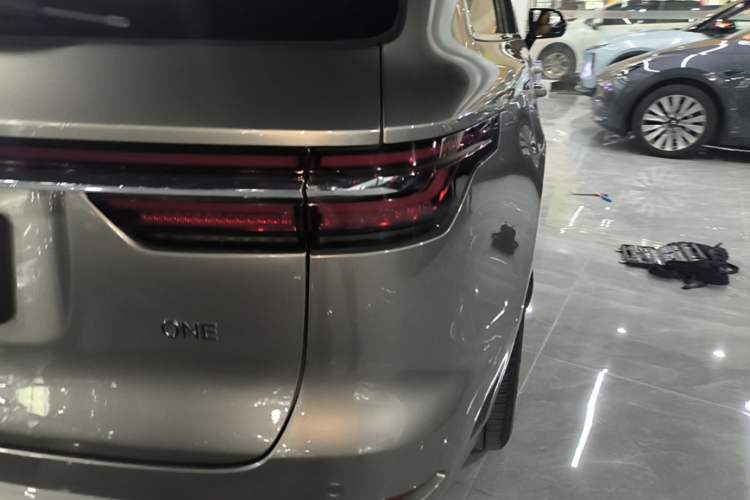 Used Li Auto ONE 2021 Extended-Range 6-Seater Version Right Rear Taillight