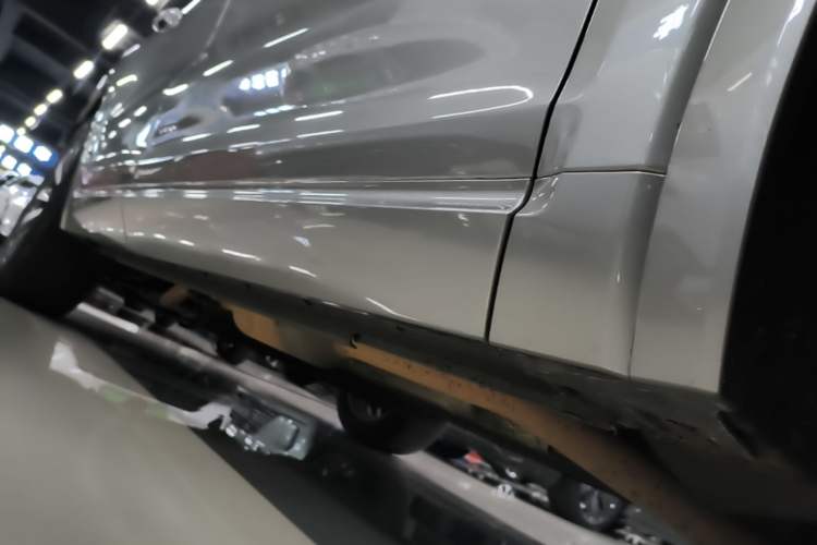 Used Li Auto ONE 2021 Extended-Range 6-Seater Version Right Side Sill