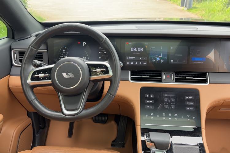 Used Li Auto ONE 2021 Extended-Range 6-Seater Version Steering Wheel