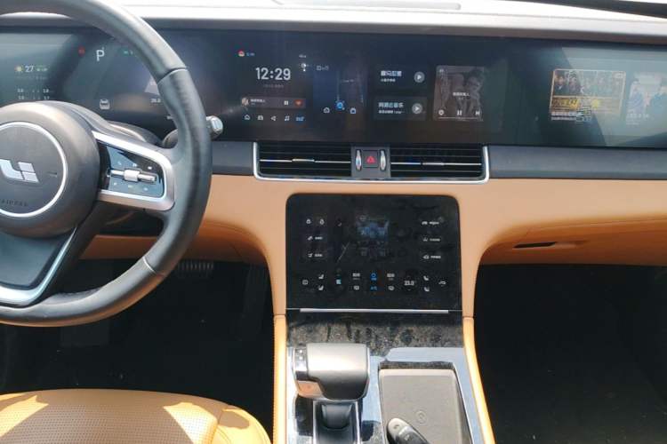 Used Li Auto ONE 2021 Extended-Range 6-Seater Version Audio And AC Panel