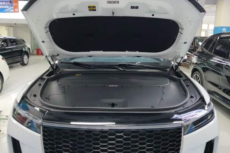 Used Li Auto ONE 2021 Extended-Range 6-Seater Version Engine Bay