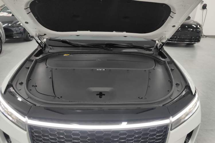Used Li Auto ONE 2021 Extended-Range 6-Seater Version Engine Bay