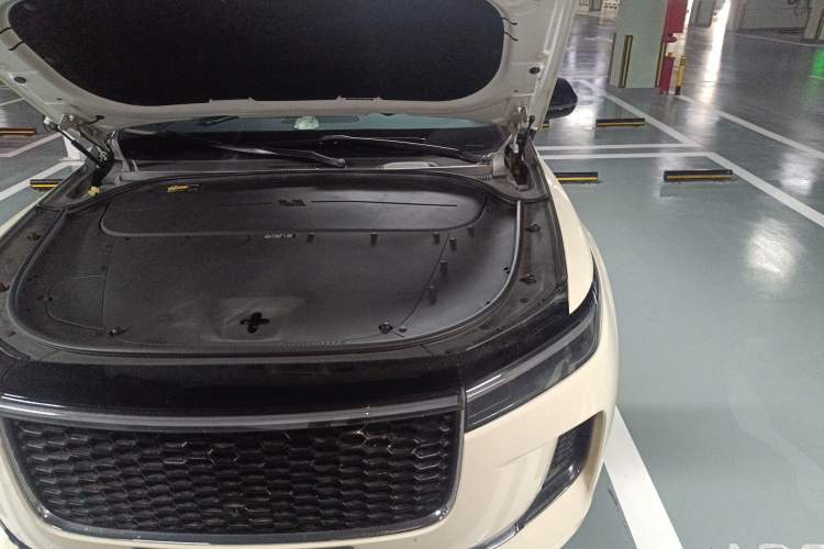 Used Li Auto ONE 2021 Extended-Range 6-Seater Version Engine Bay Left