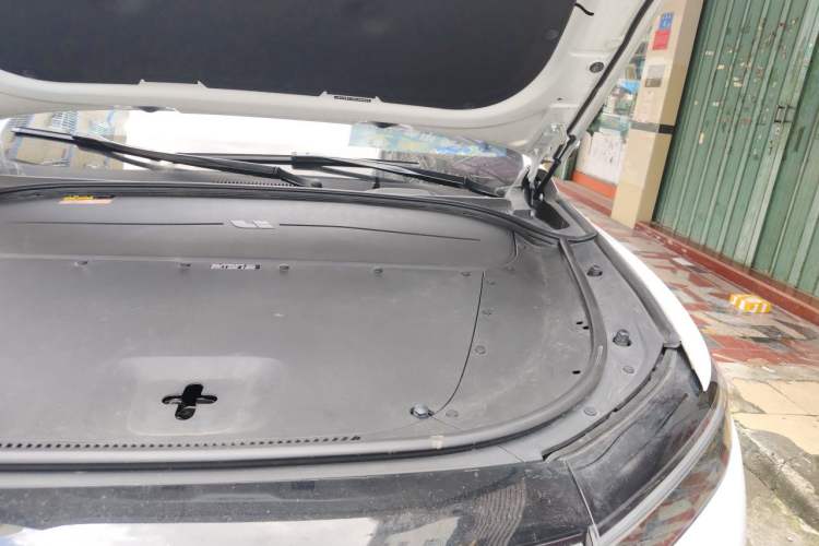Used Li Auto ONE 2021 Extended-Range 6-Seater Version Engine Bay Left
