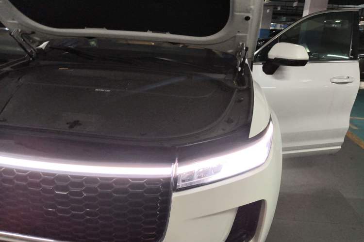 Used Li Auto ONE 2021 Extended-Range 6-Seater Version Engine Bay Left