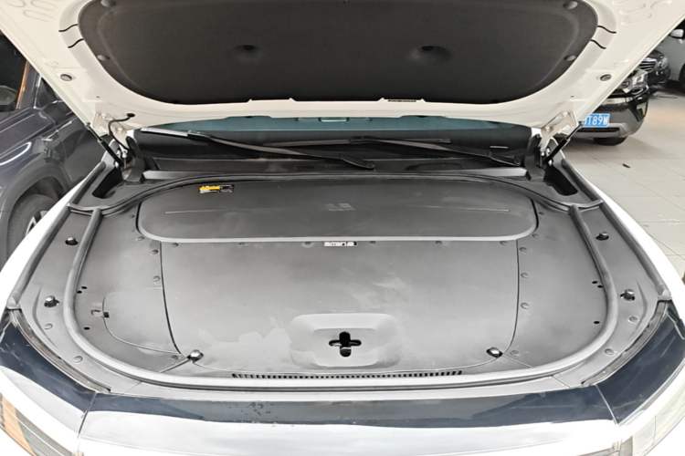 Used Li Auto ONE 2021 Extended-Range 6-Seater Version Engine Bay