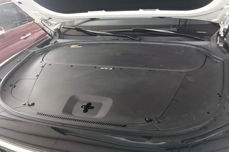 Used Li Auto ONE 2021 Extended-Range 6-Seater Version Engine Bay