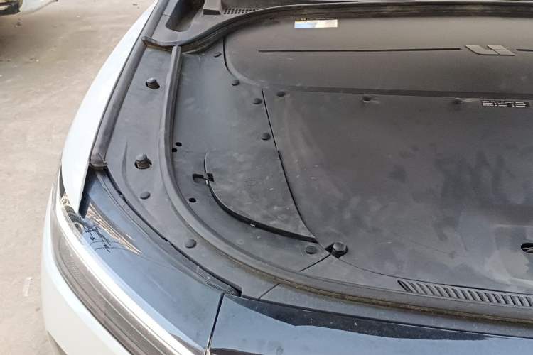 Used Li Auto ONE 2021 Extended-Range 6-Seater Version Engine Bay Right