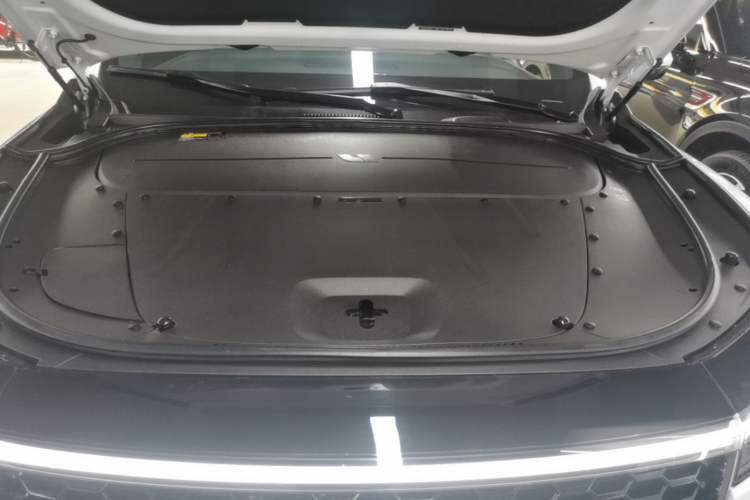 Used Li Auto ONE 2021 Extended-Range 6-Seater Version Engine Bay