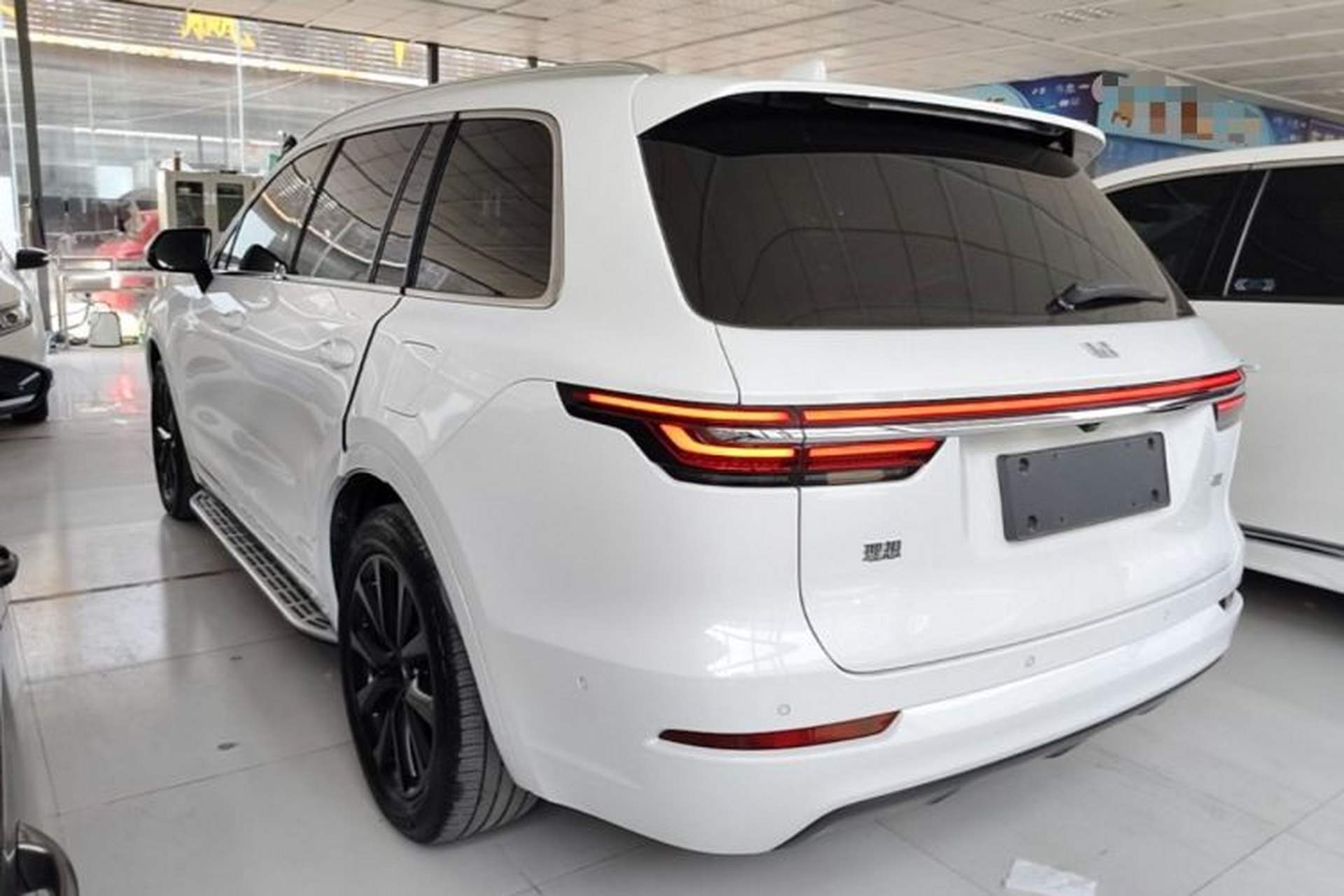 Used Li Auto ONE 2021 Extended-Range 6-Seater Version Exterior 2